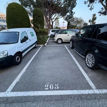 Διαμέρισμα Family Λε Κανέ